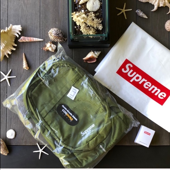 🔥🔥SUPREME- OLIVE BACKPACK🔥🔥 - Picture 3 of 8